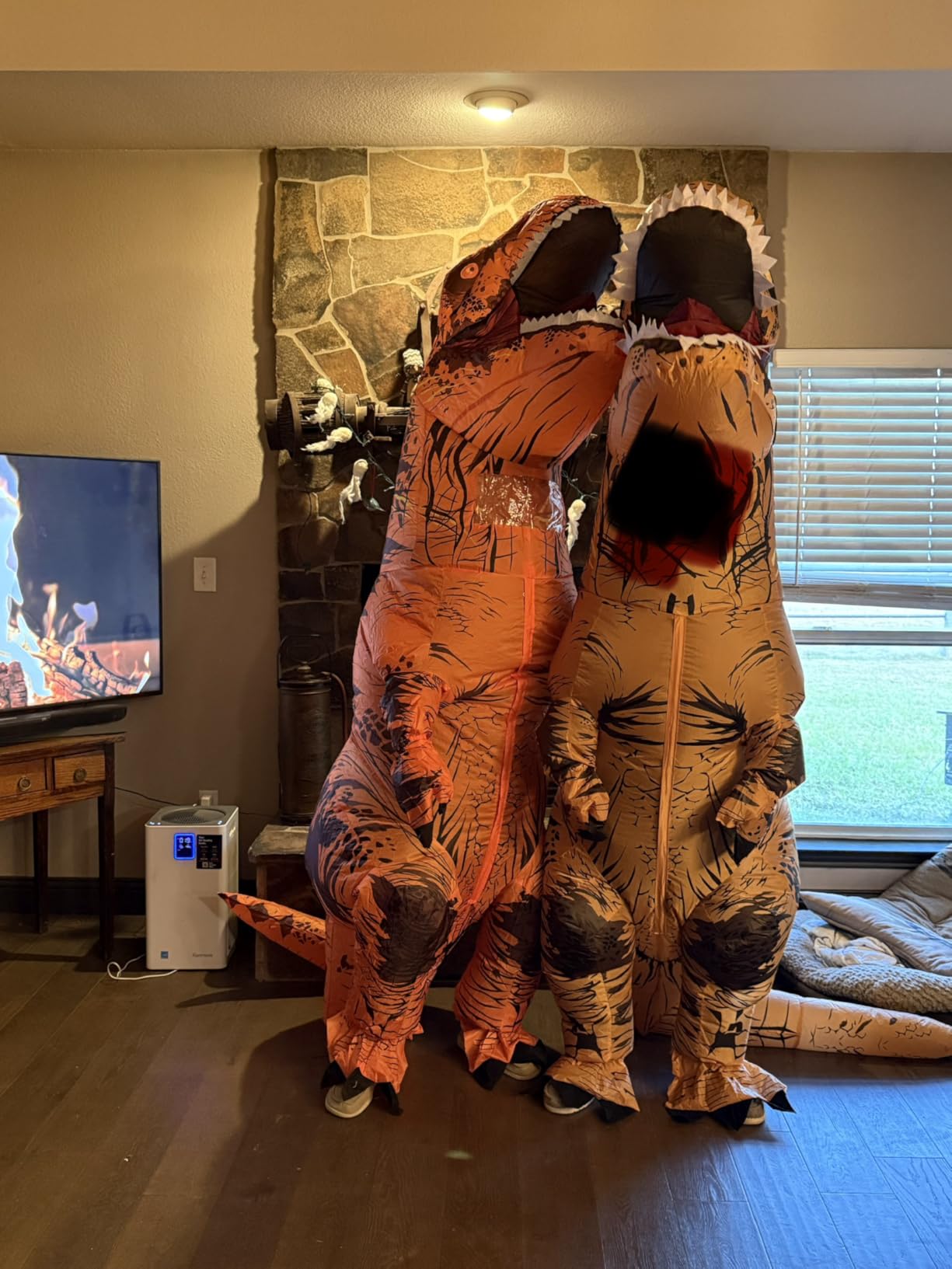 زي ديناصور قابل للنفخ للبالغين - مراجعة Inflatable Dinosaur Costume Adult وسعره