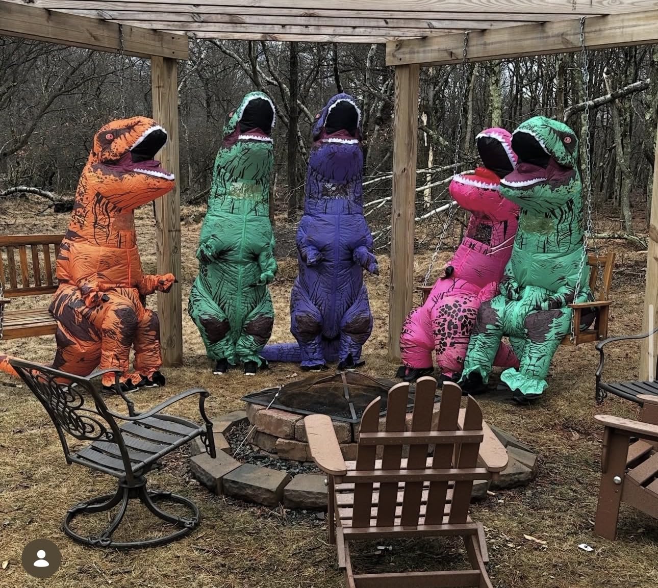 زي ديناصور قابل للنفخ للبالغين - مراجعة Inflatable Dinosaur Costume Adult وسعره